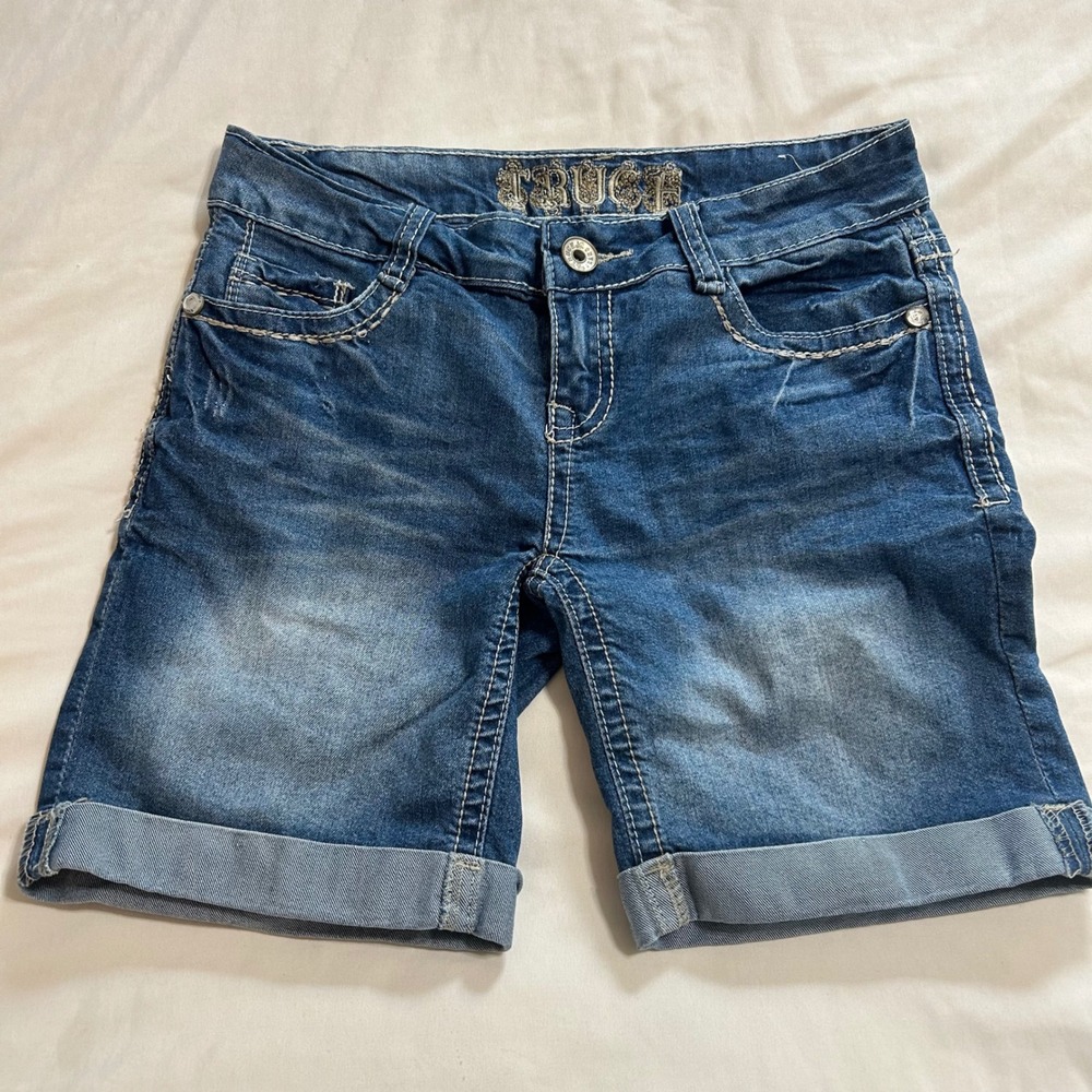 Truce Jeans Womens Medium Wash Cuffed Denim Shorts Blue Size 5